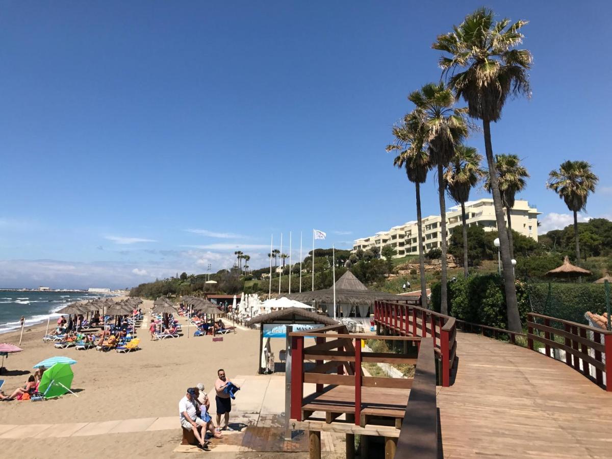Beautiful Holiday Apartment 2 Bedroom Beach And Pool Malaga Marbella Calahonda Royale Mijas Costa Spain Exterior photo