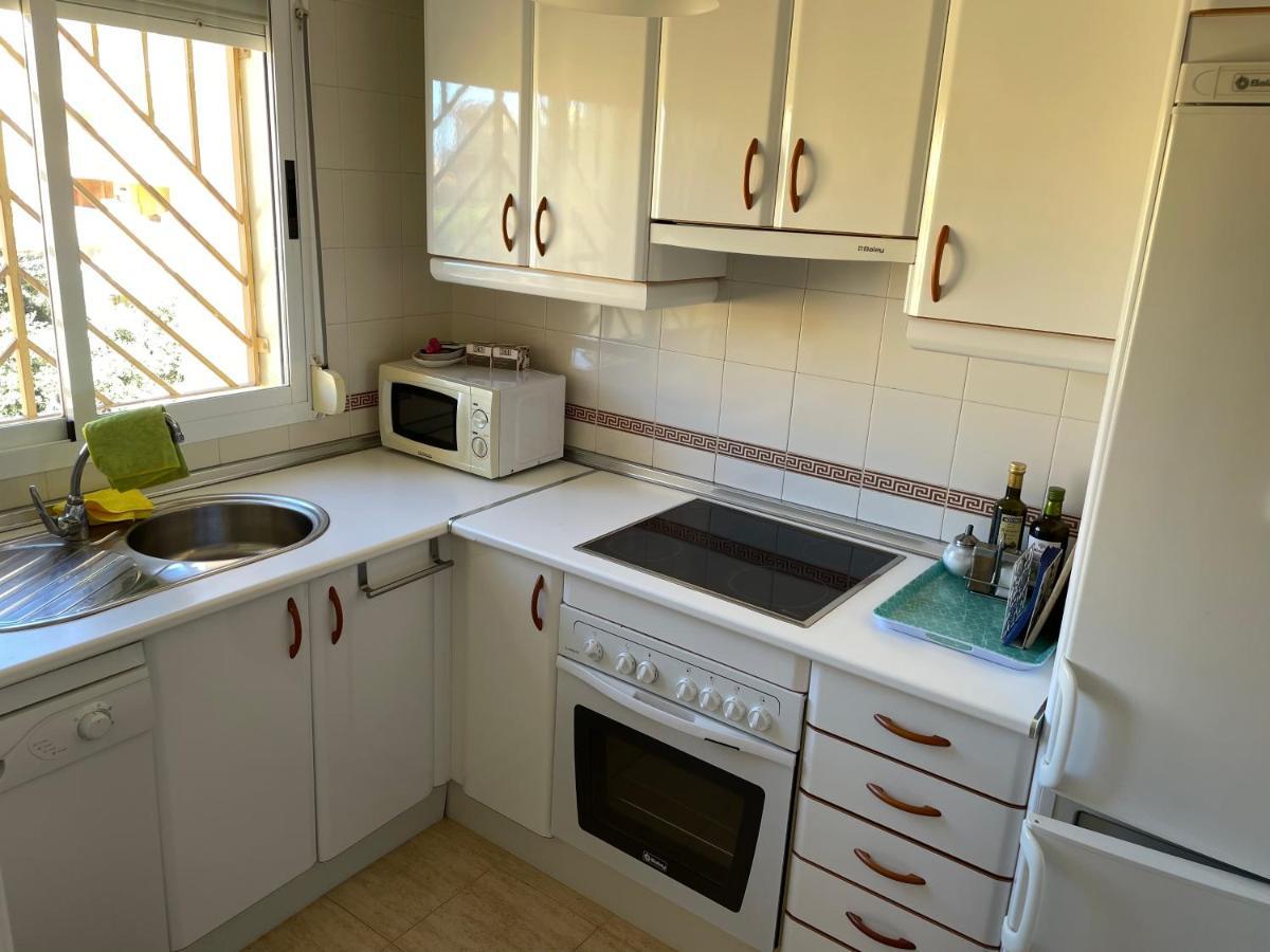 Beautiful Holiday Apartment 2 Bedroom Beach And Pool Malaga Marbella Calahonda Royale Mijas Costa Spain Exterior photo